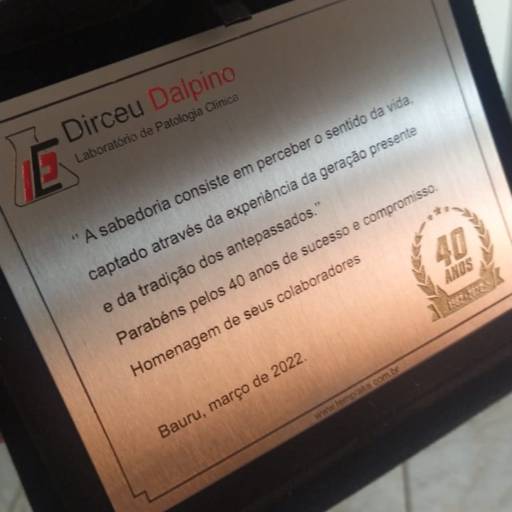 Placas de homenagem em Bauru por Templaka Sinalização