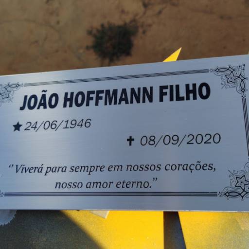 Placas para túmulos em Bauru por Templaka Sinalização