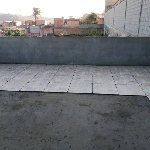 Construção em Condomínio 