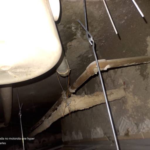 Cano de água térmica 