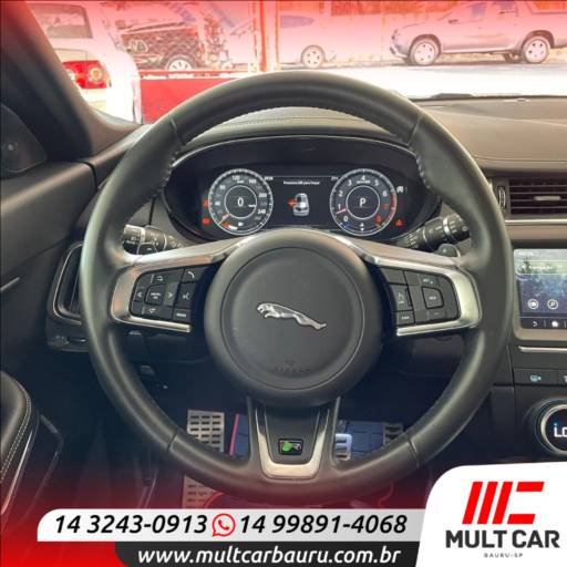 Jaguar E-Pace R-Dynamic SE 2.0 AWD 300cv Aut.  por Mult Car Bauru
