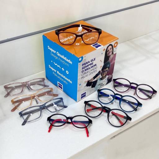 Óculos de grau infantil por Ótica Rio Branco