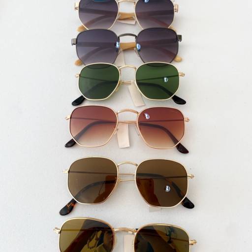 Óculos de sol feminino por Ótica Rio Branco