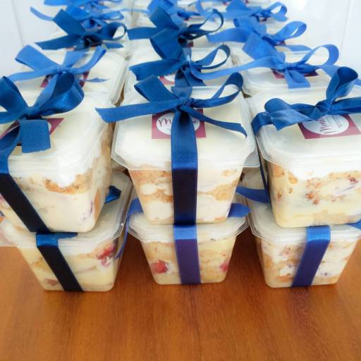 Bolos de pote por Menina Brigadeiro