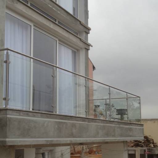 Guarda Corpo de Vidro - Segurança e Elegância em Curitiba com a Resinox por Resinox