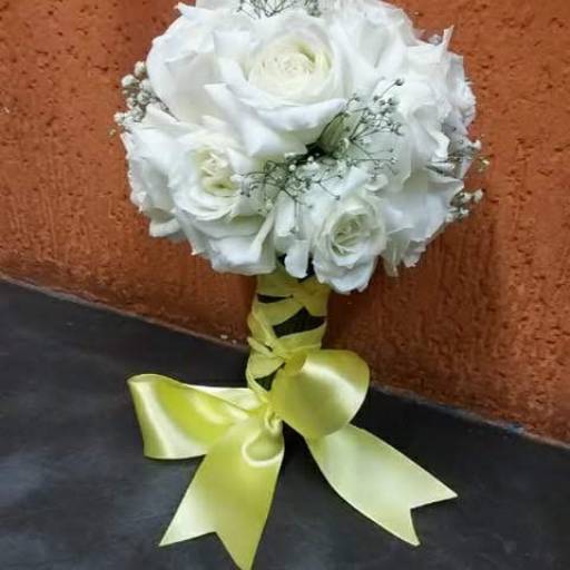 Buquê de noiva  por Victoria Flores E Presentes