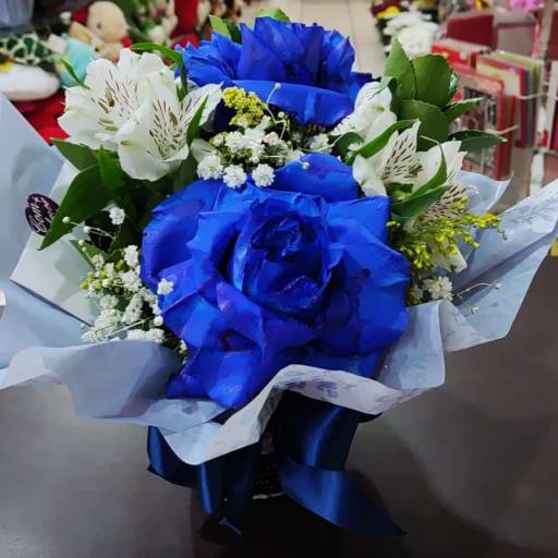 Comprar o produto de Vaso de flor  em Floriculturas pela empresa Victoria Flores E Presentes em São Paulo, SP por Solutudo