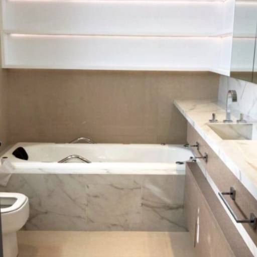 Banheira Ilha Bela em Curitiba, PR por Amazon SPA - Loja Batel