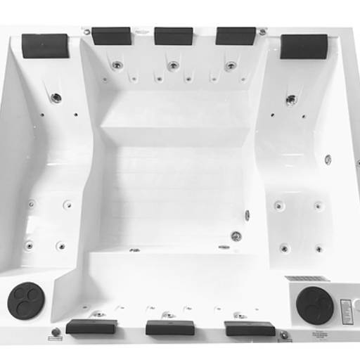 Spa infinity 08 pessoas em Curitiba, PR por Amazon SPA - Loja Batel