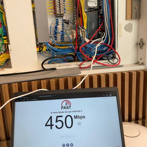 Instalação de rede de internet  por Housetech 