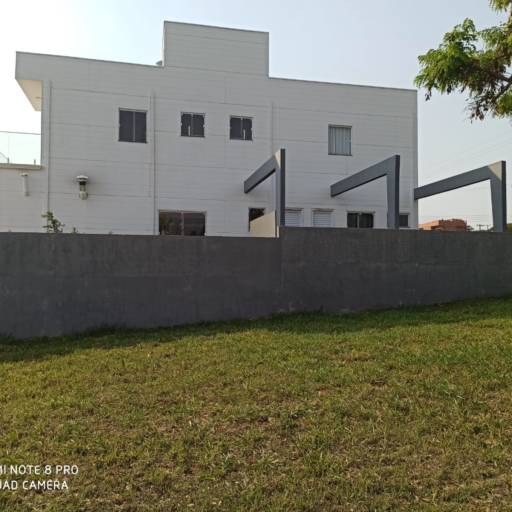 Obras em Andamento  em Ninho Verde I Eco Residence por Nova Steel Construções em Geral