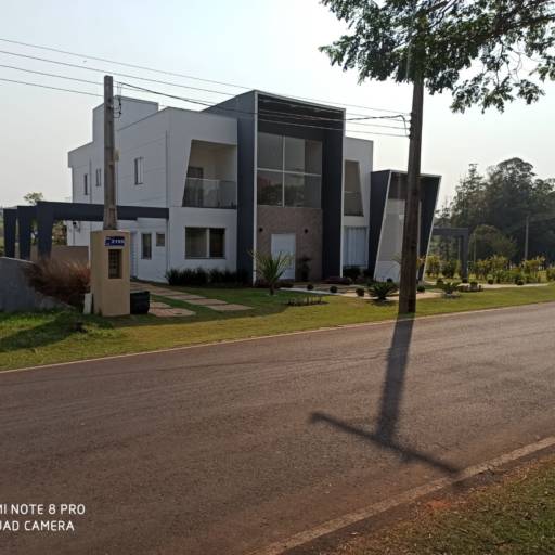 Obras em Andamento  em Ninho Verde I Eco Residence por Nova Steel Construções em Geral