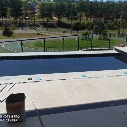 Obras em Andamento  em Ninho Verde I Eco Residence por Nova Steel Construções em Geral