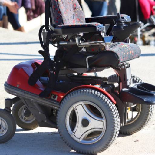 Comprar o produto de Bateria para cadeira de roda  em Produtos Hospitalares pela empresa Oficina Mãos de Anjos em São Paulo, SP por Solutudo