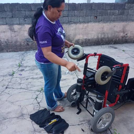 Comprar o produto de Reforma de cadeira de rodas  em Manutenção de cadeiras de rodas pela empresa Oficina Mãos de Anjos em São Paulo, SP por Solutudo