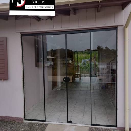 Comprar o produto de Portas e janelas em vidro em Vidraçarias pela empresa Folster Vidros em Palhoça, SC por Solutudo