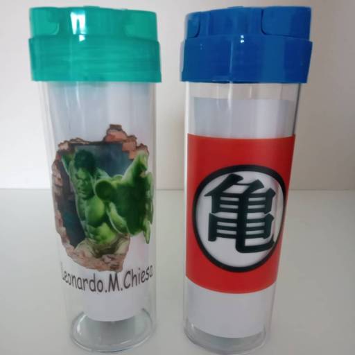 Garrafinhas personalizadas por C-Art Personalizados