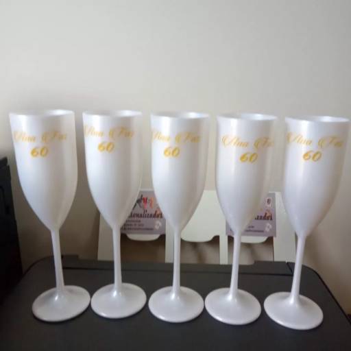 Taças personalizadas por C-Art Personalizados