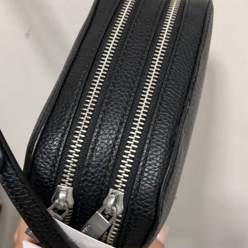 Bolsa Calvin Klein crossbody preta por Neurótica da Bolsa 