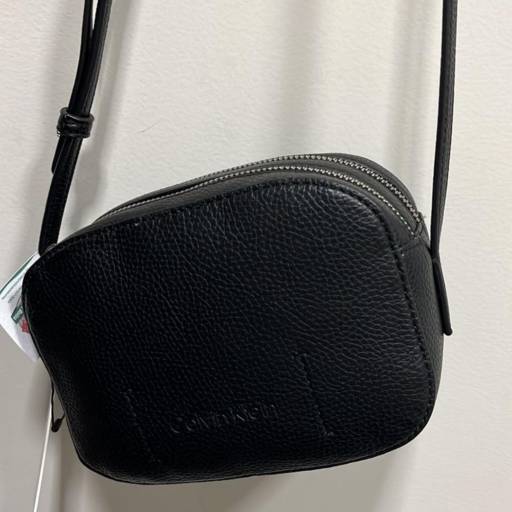 Bolsa Calvin Klein crossbody preta por Neurótica da Bolsa 
