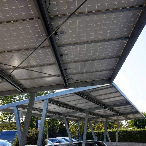 Carport Solar por UmuSolar Engenharia Elétrica 