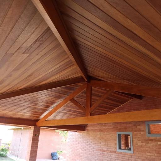 Aplicação de verniz