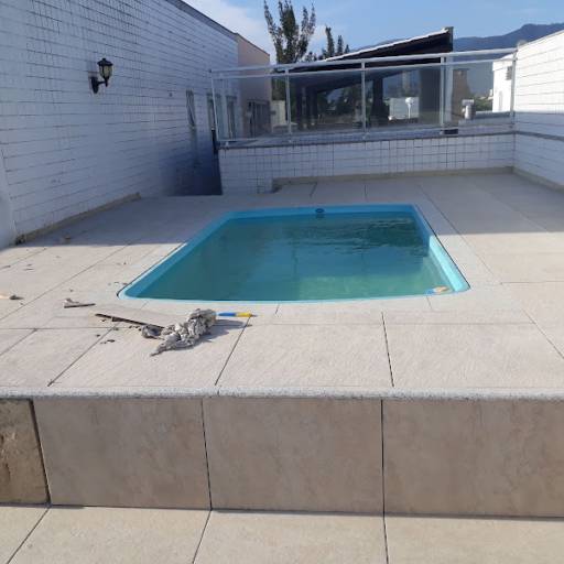 Construção de piscinas 