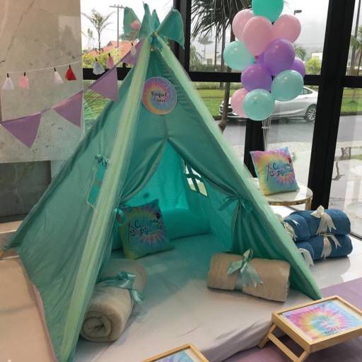 Comprar o produto de Cabana infantil para aniversário  em Aluguel de Equipamentos pela empresa Cabanas & Pijamas Festas em Joinville, SC por Solutudo