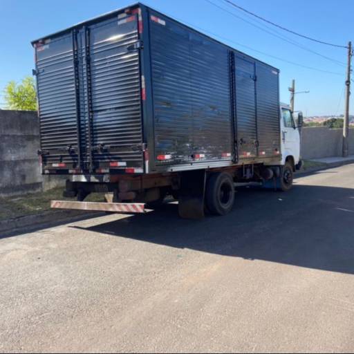 Frete  por F&V Mudanças e Transportes