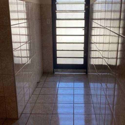 Aluga-se casa no Jardim Paraiso por Alves Araújo Corretora de Imóveis