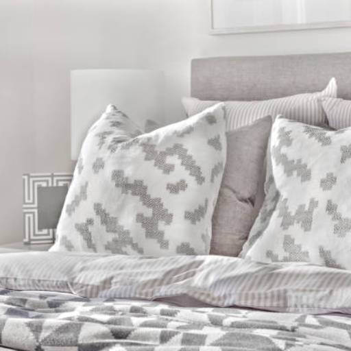 Cama, mesa e banho por Noeli Variedades