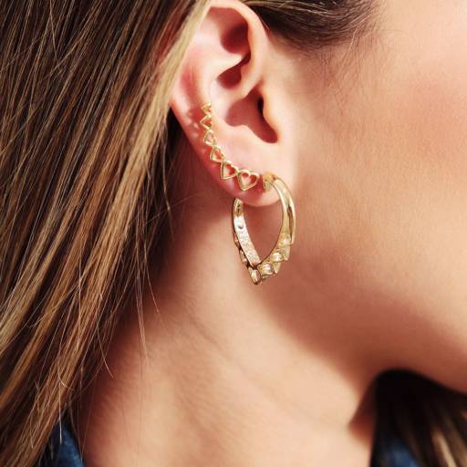 Representante Claudia Lofredo Semi Jóias 