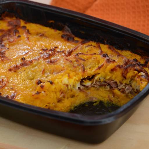 Escondidinho de purê de abóbora com carne seca por Leveat - Comidas saudáveis e ultrassaborosas