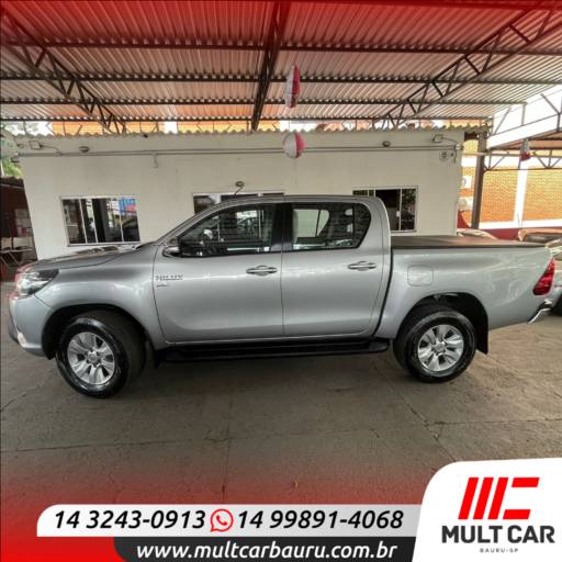 HILUX CAMINHONETE 2.7 16V 4P SRV FLEX CABINE DUPLA AUTOMÁTICO em Bauru por Mult Car Bauru
