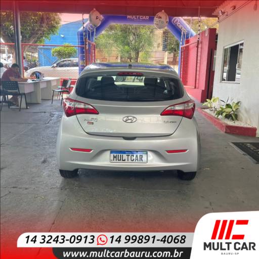 HB 20 HATCH 1.6 16V 4P COMFORT PLUS FLEX em Bauru por Mult Car Bauru