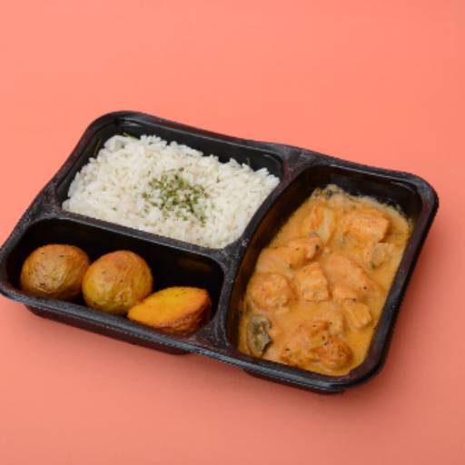 Estrogonofe de frango por Leveat - Comidas saudáveis e ultrassaborosas