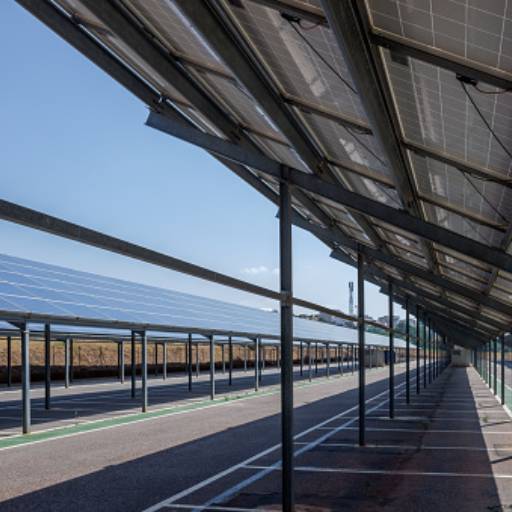 Carport solar em Belo Horizonte, MG por Luz Energia