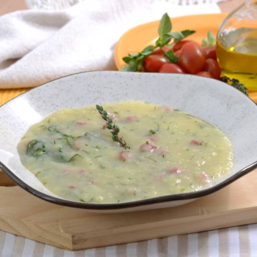 Caldo verde por Leveat - Comidas saudáveis e ultrassaborosas