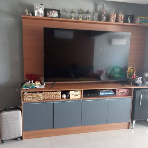 Painel para sala planejado por JA Marcenaria