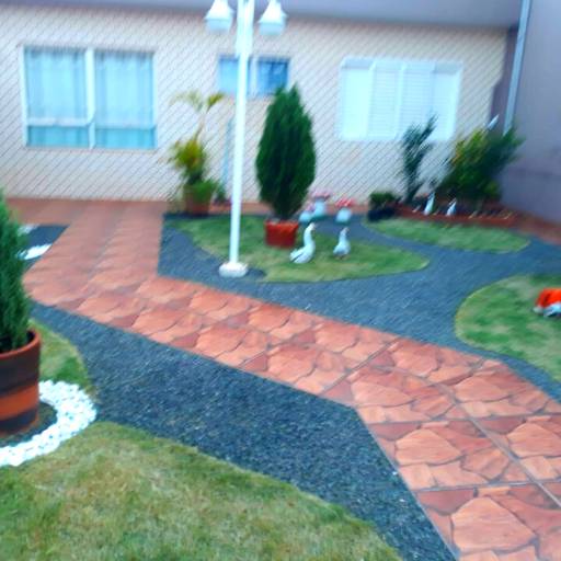 Limpeza e conservação de jardins