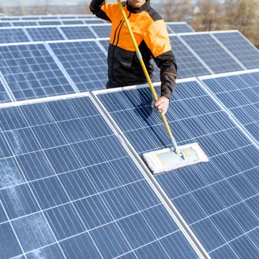 Comprar o produto de Limpeza de Placa Solar em Energia Solar pela empresa Solar Ribas em Ribas do Rio Pardo, MS por Solutudo