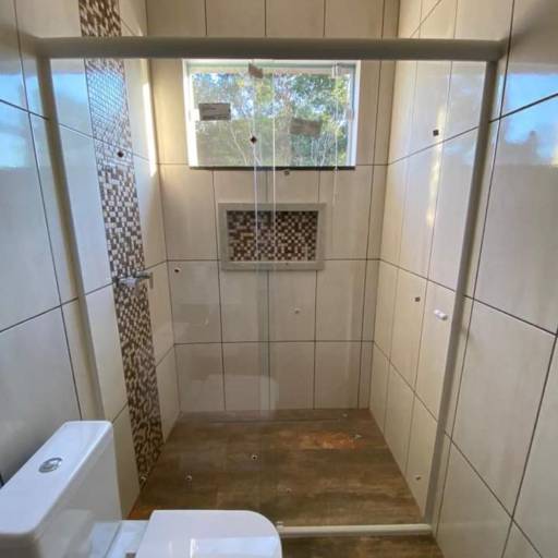 Box de vidro  por Serralheria