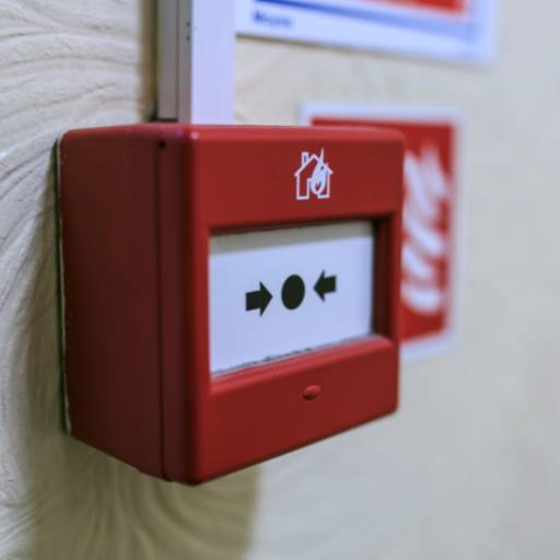 Instalação de central de alarmes de incêndio por Cal Fire Prevencao Ltda