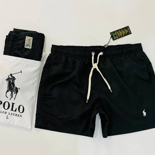 Bermuda e Camiseta 