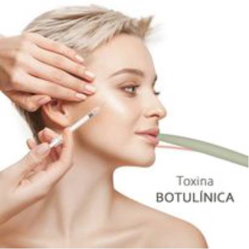 Aplicação de Botox por Emilene Oliveira CRF/SP 44.348