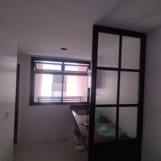 Fechamento em vidro por Lk Vidraçaria e Esquadria Leko