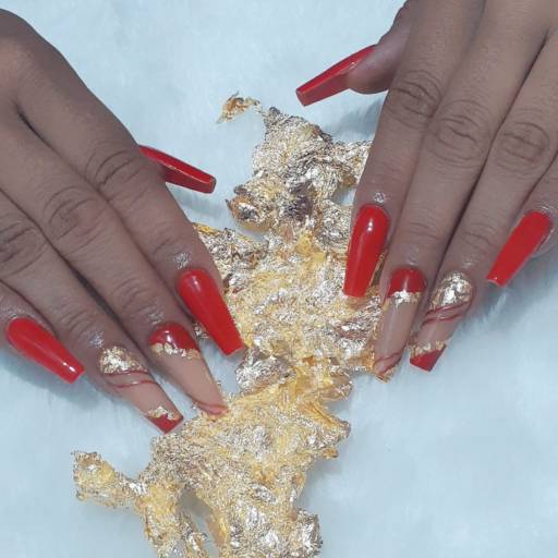 Unhas decoradas por Bronze Jacinta