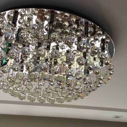 Limpezas de lustres por Monica Clean - Serviços de Limpeza