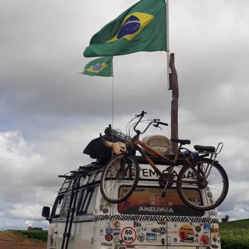 Tô em casa! Amelinha e Vitório Bruno 