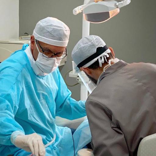 Comprar a oferta de Dentista em Odontologia pela empresa Clinica Moreno & Joaquim em Botucatu, SP por Solutudo